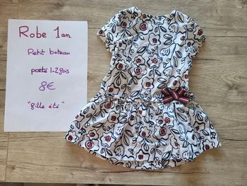 Robe 12 mois été petit bateau porté une ou 2 fois max