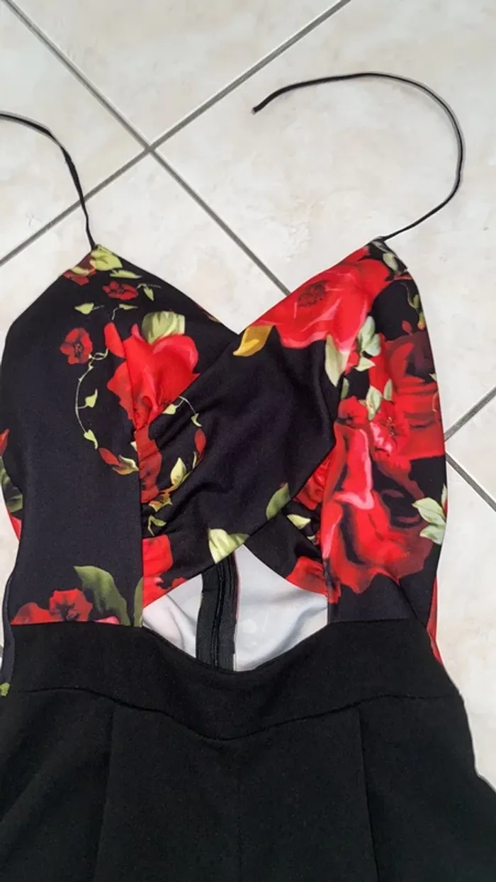 combi short fleuri taille 36/38 - photo numéro 2
