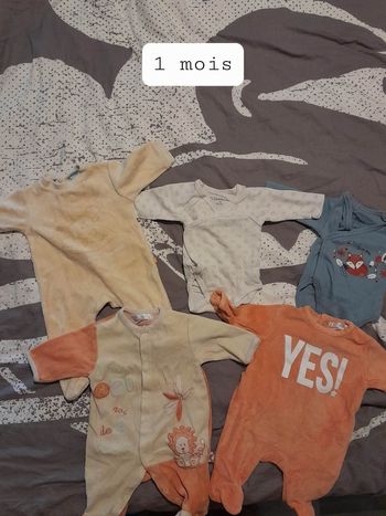 Lot vêtement 1 mois