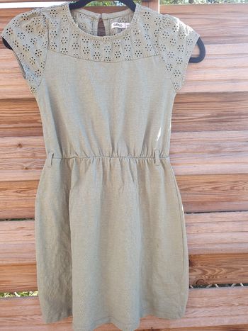 Robe 10 ans gemo couleur kaki TBE