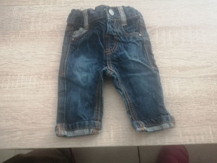 Lots pantalons et chaussettes - photo numéro 3