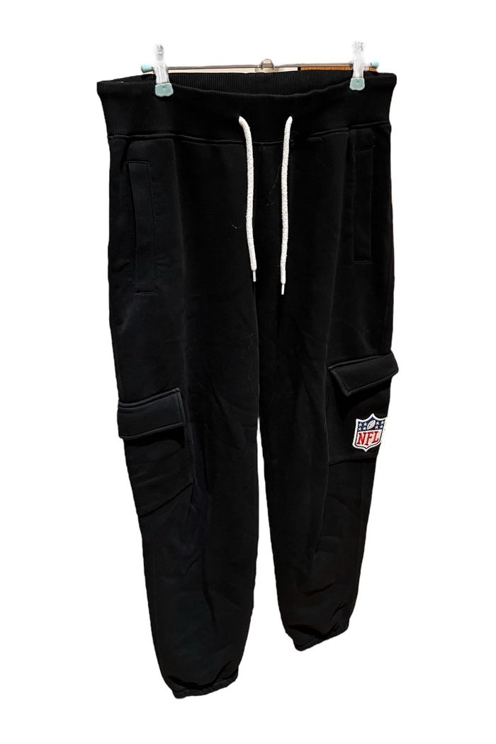 Jogging Celio collection NFL Taille S noir Objet en très bon état