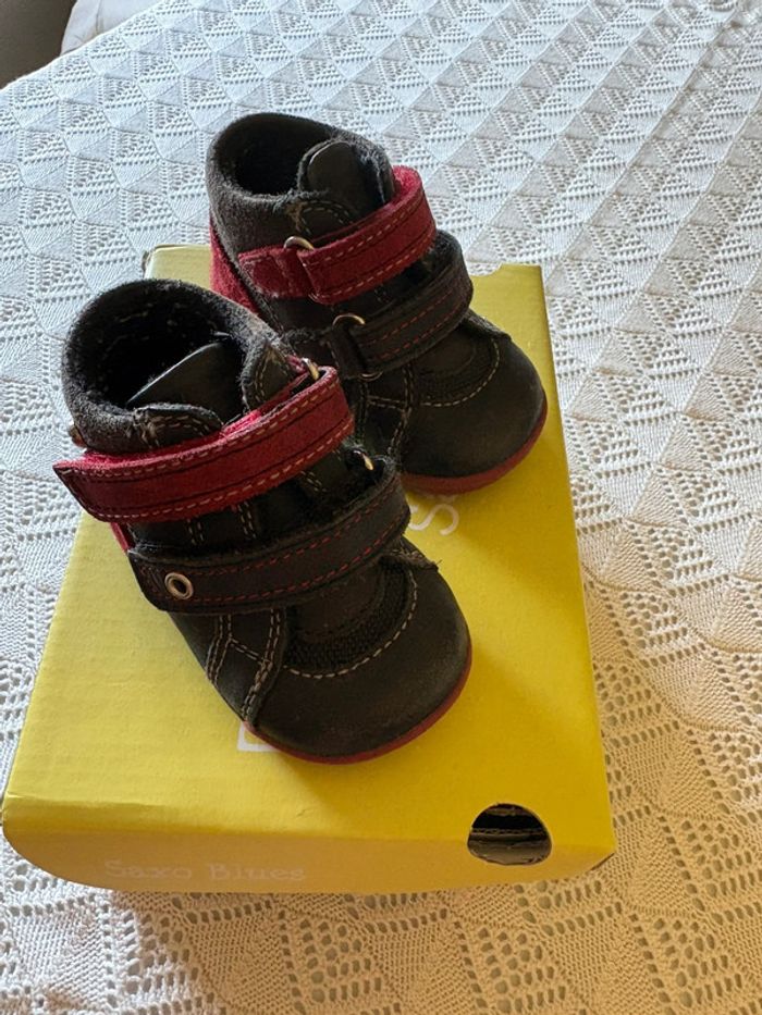 Chaussures bébé en cuir
