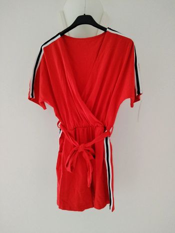 Combishort manches courtes rouge à bandes noires et blanches