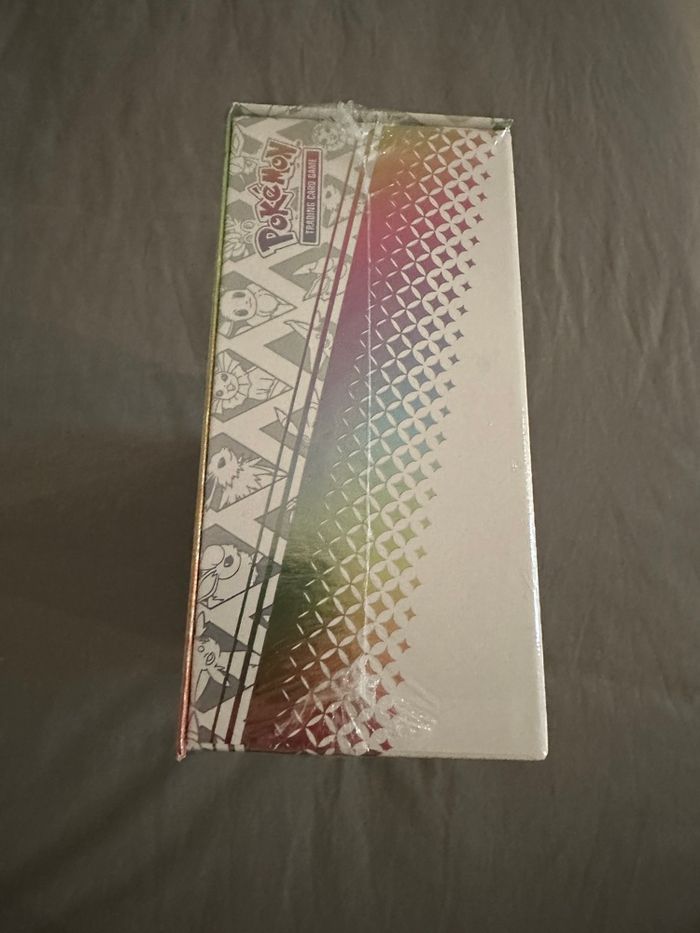 Coffret Pokemon Super Premium SPC EV8,5 Évolutions Prismatiques - photo numéro 4