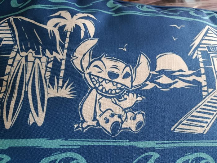 pouf coussin Disney Stitch neuf 65 cm - photo numéro 4