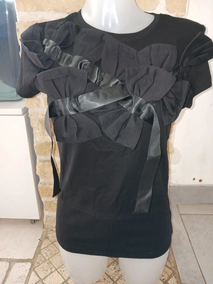 Tee-shirt noir taille 38 40 - photo numéro 2