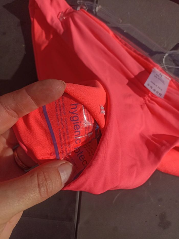 Maillot de bain taille m - photo numéro 4