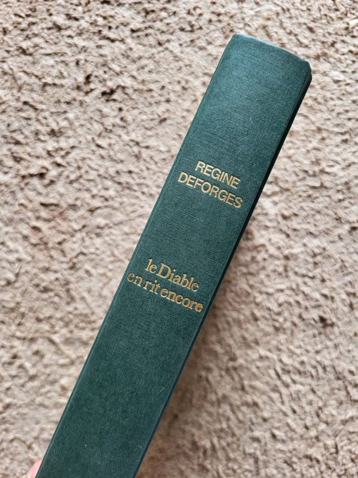 Lot 3 livres de Régine Deforges : les 3 tomes de la Saga La Bicyclette bleue - photo numéro 16