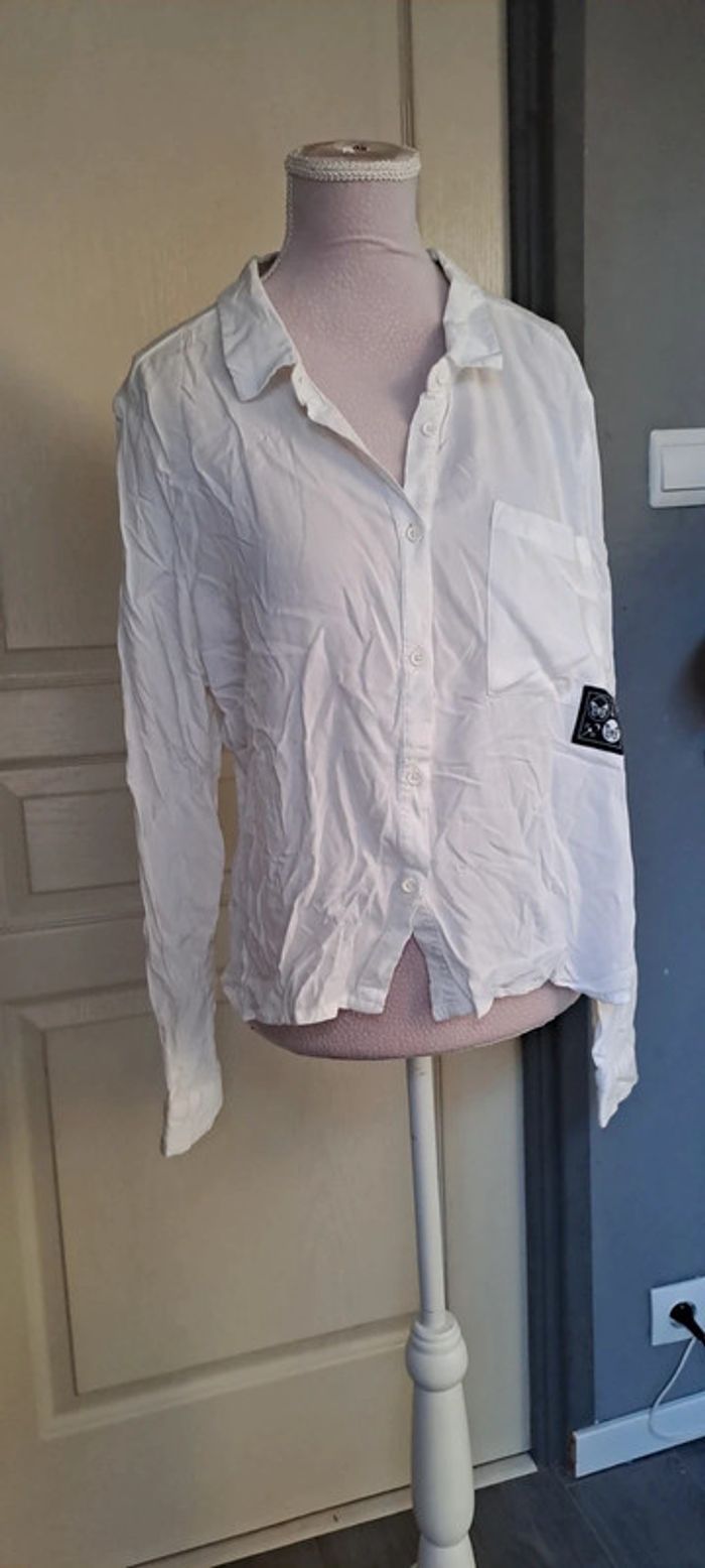 Chemisier blanc, basic. Jennyfer. Taille L.