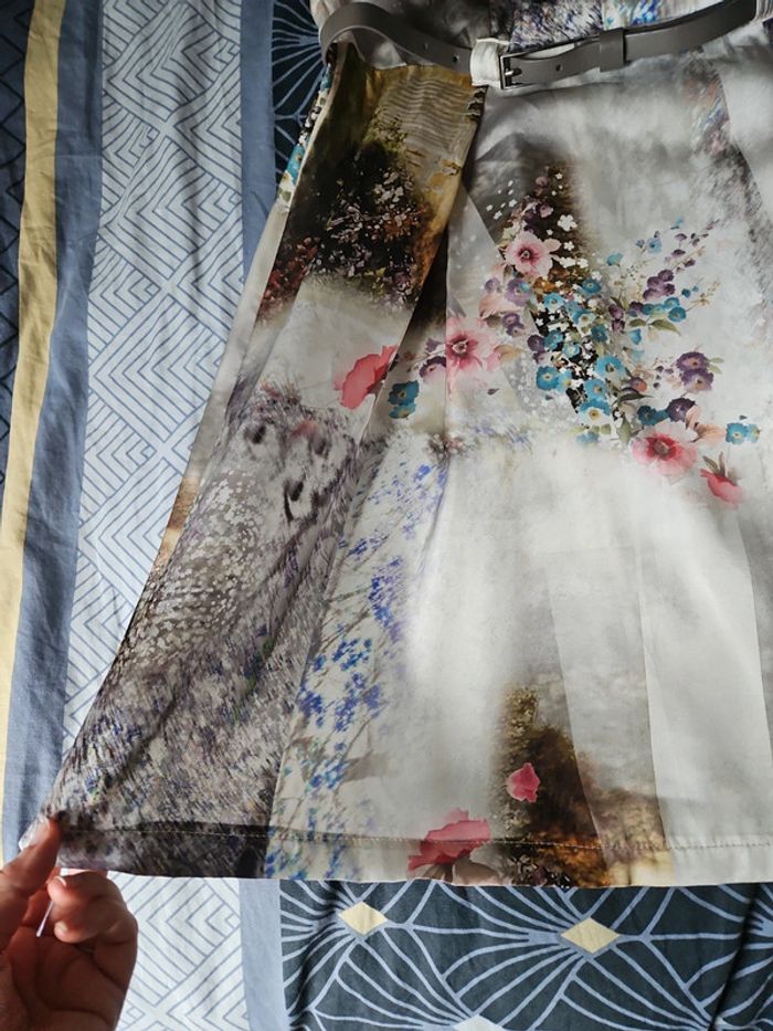 Robe fleurie effet soie 38 Poussière d’Etole - photo numéro 2