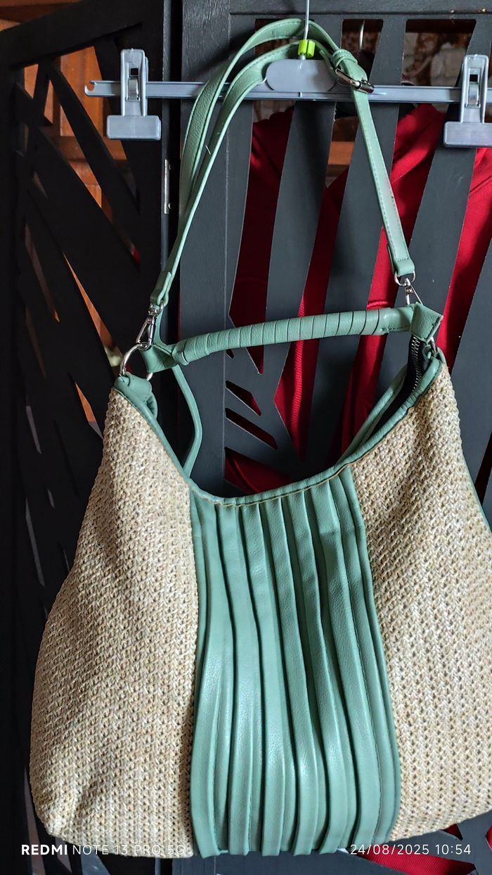 Sac à main vert et beige - photo numéro 3