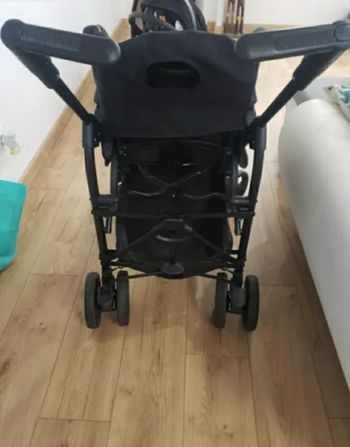 Poussette Chicco Trio (Pas d'envoi, remise en main propre Toulouse 31200)