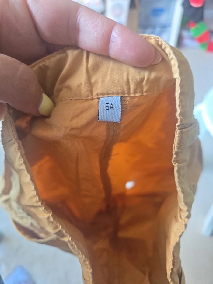 Short moutarde - photo numéro 3