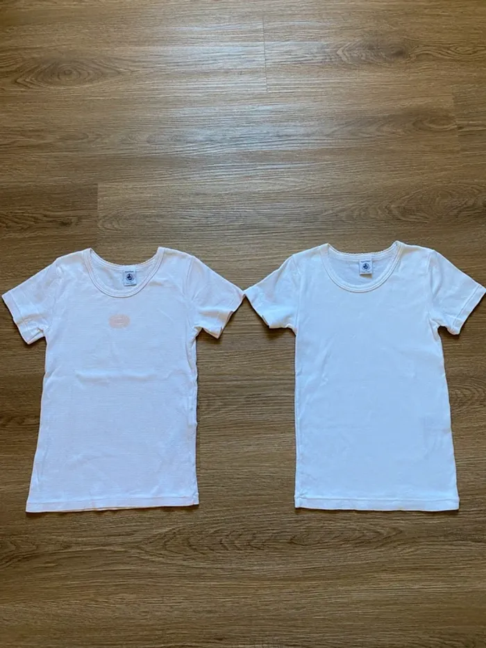 Lot 2 tee shirts sous vêtements Petit Bateau 8 ans - photo numéro 4