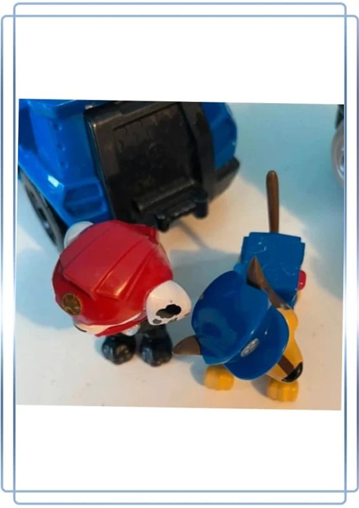 2 véhicules de la pat patrouille - photo numéro 3