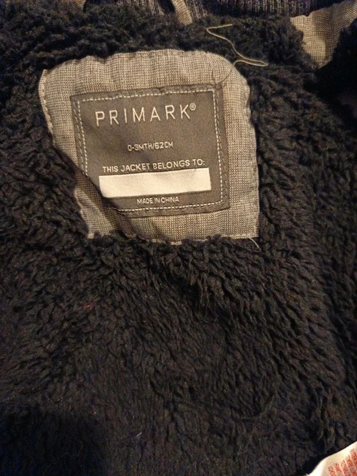 Manteau fourré Primark t 0/3m 62cm tbe - photo numéro 3