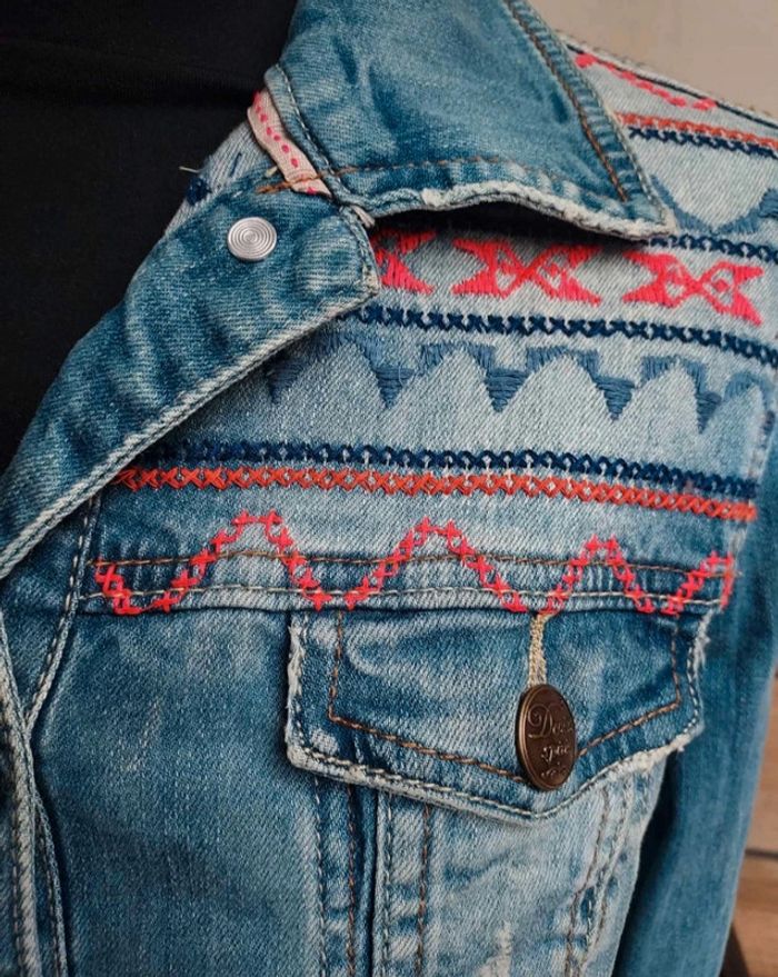 Jolie veste en jean Cache Cache - photo numéro 3