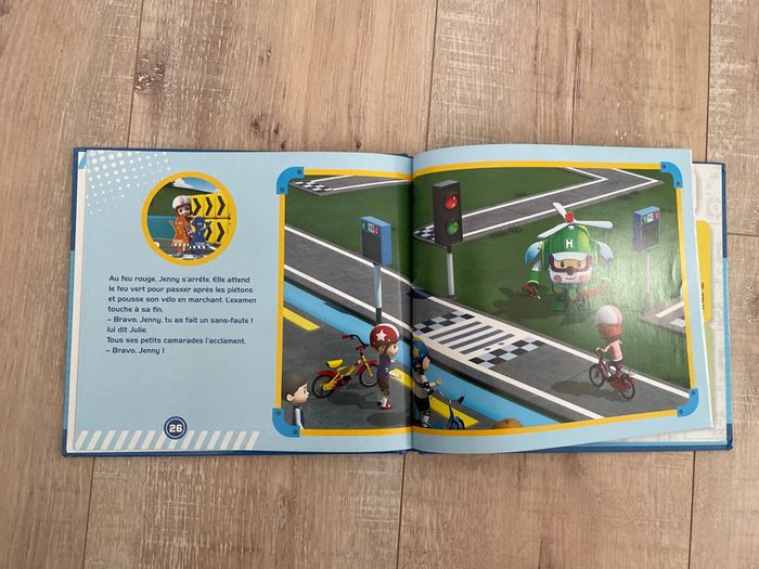 Livre Robocar Poli J’apprends la sécurité routière - photo numéro 3