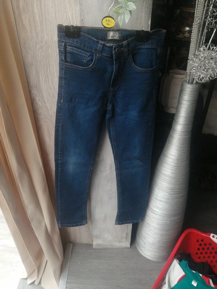 Jean 12A