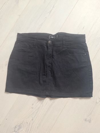 Jupe en jean noir taille 40