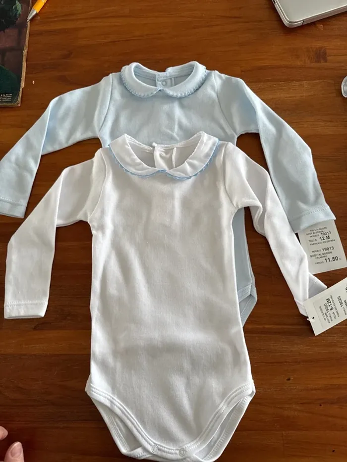 Lot de deux body 12 mois