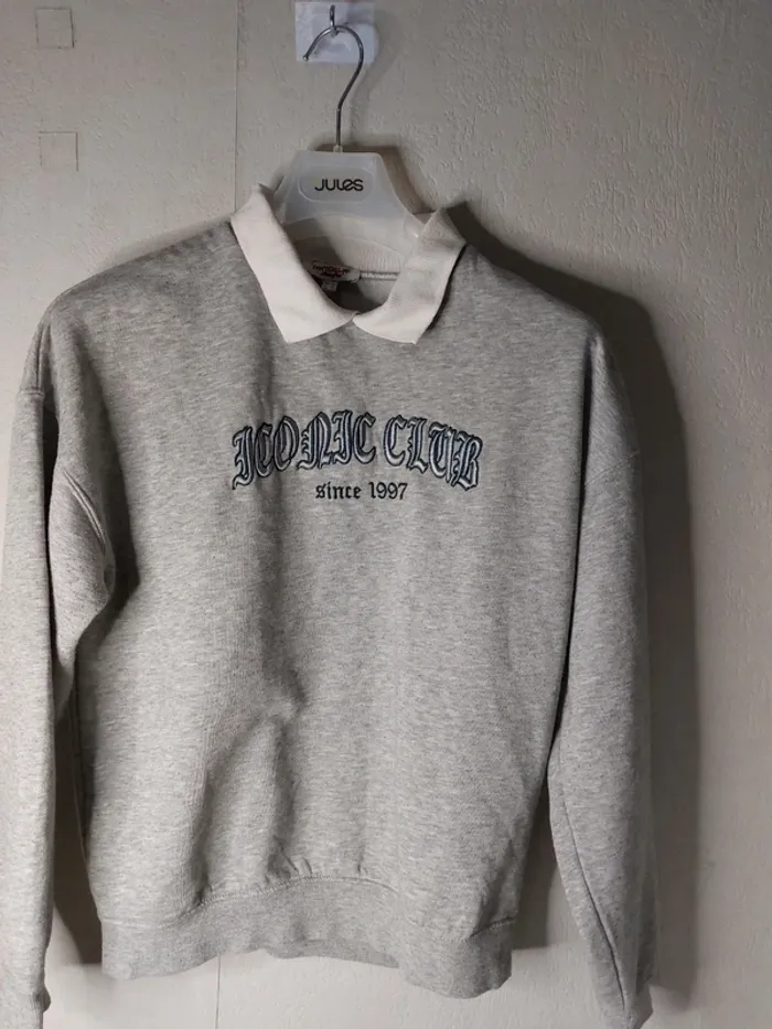 Sweat-shirt gris à col écru "Jennyfer"