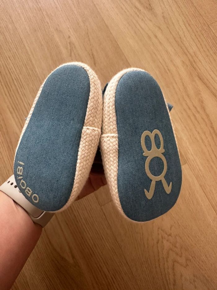 Chaussures ouvertes de chez Obaibi taille 6/9mois - photo numéro 3