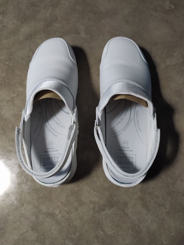 Sabots de travail taille 41 - photo numéro 2