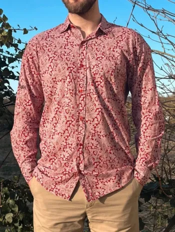 Chemise vintage à motifs fleuris rouge et blanc