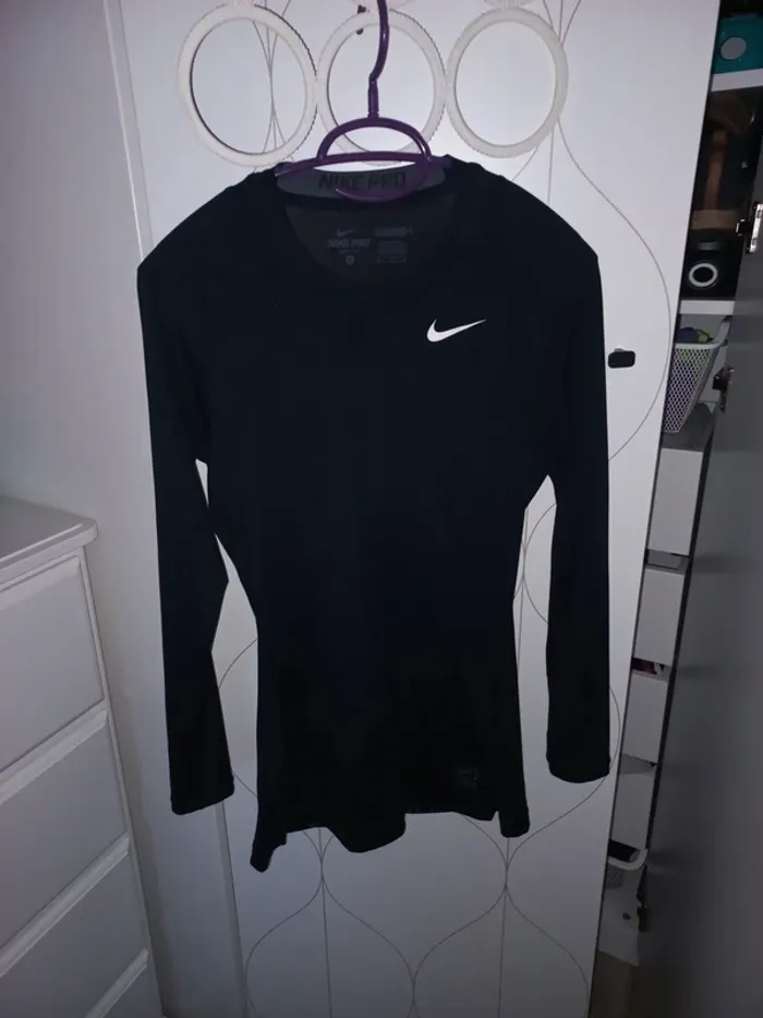 Haut Nike sport