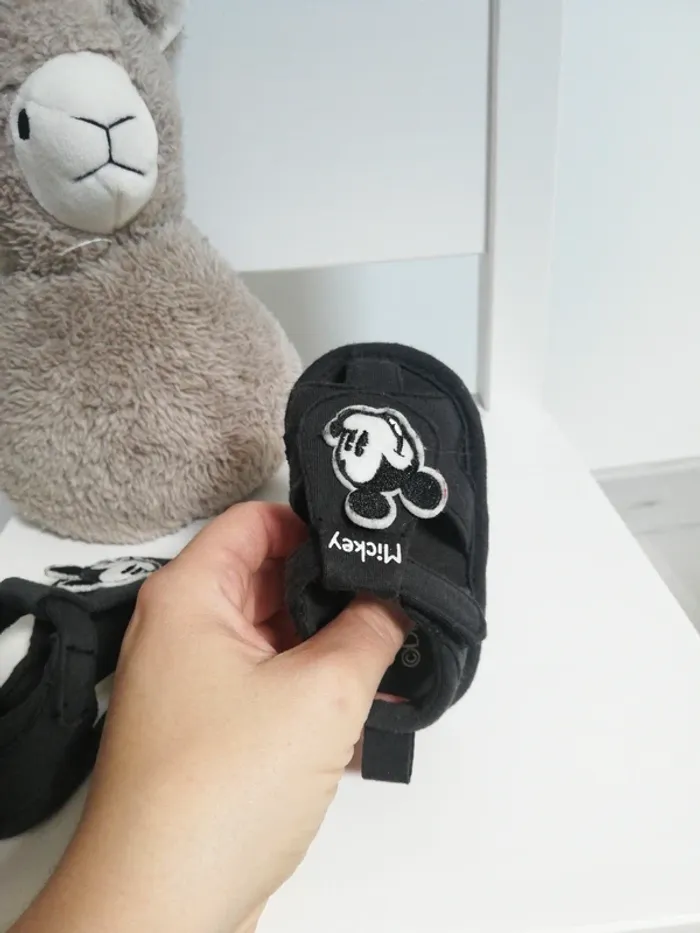 Sandales bebe Disney taille 17/18 - photo numéro 5