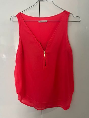 Haut 👚 bershka très léger et fluide taille S
