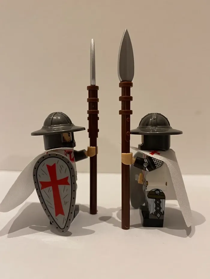 Figurine type lego 2 soldats templiers. Templiers - photo numéro 2