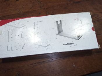 Découpage jambon cru en bois