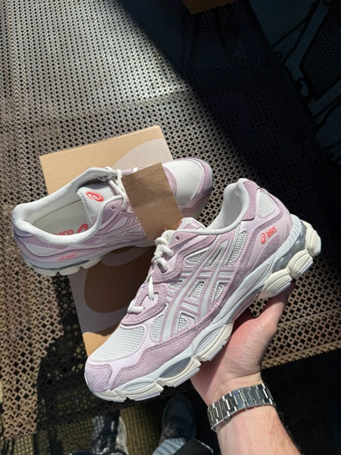 asics gel nyc rose cream/rose