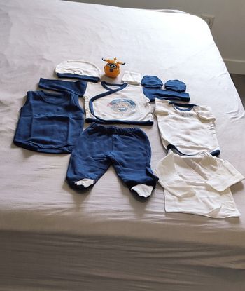 Ensemble bébé garçon 8 pièces 0-3 mois.