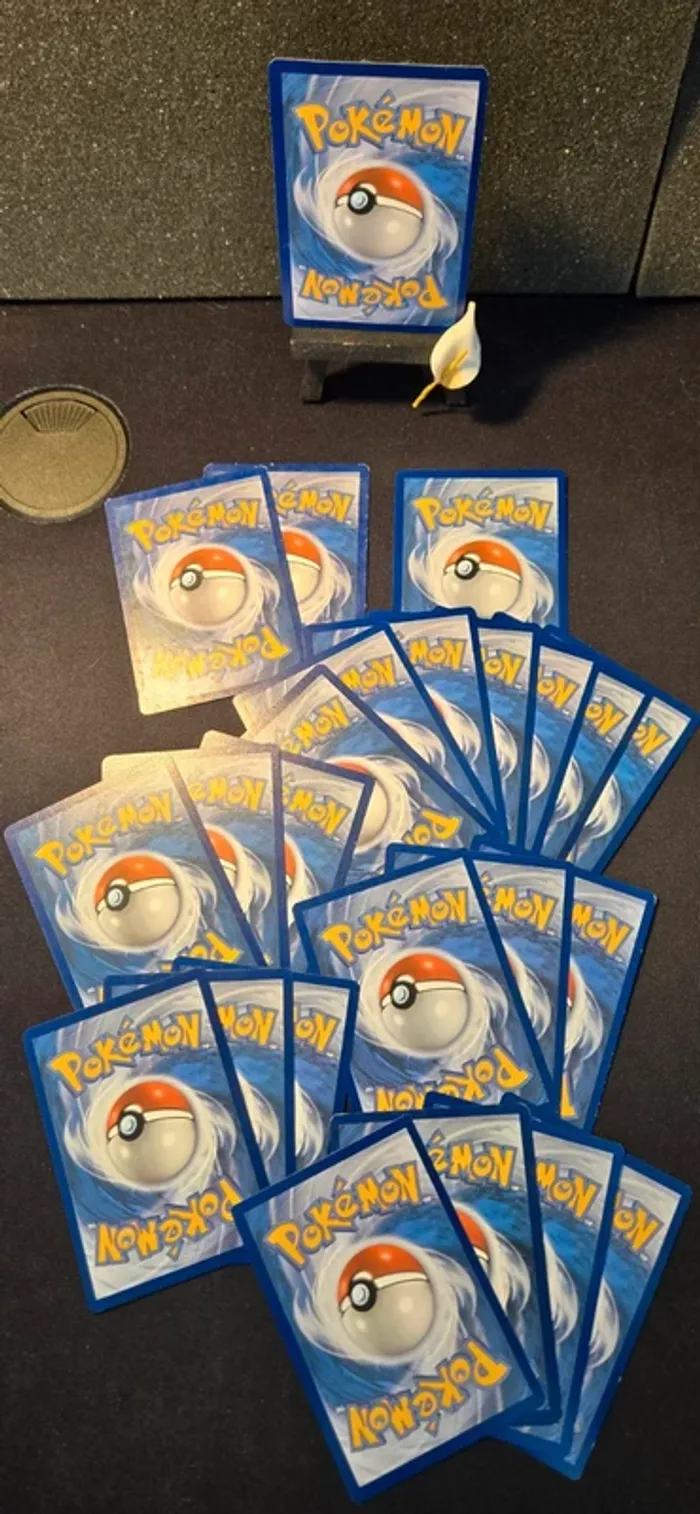 Lot de cartes Pokemon de différentes séries - photo numéro 4