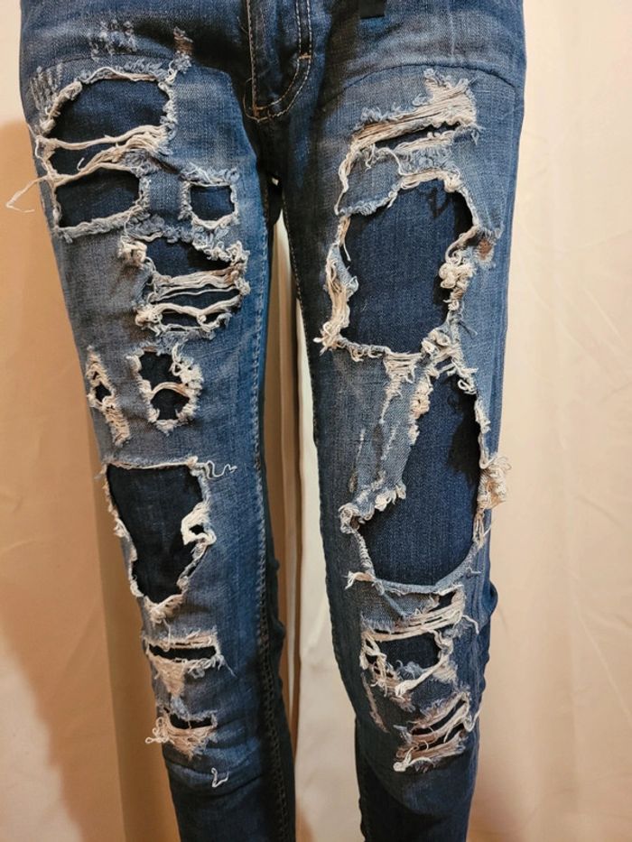 Jeans à la mode, please W26L32 - photo numéro 2