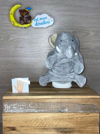 EGT13 doudou éléphant 🐘 egmont Toys