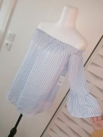 Top épaules dénudée neuf