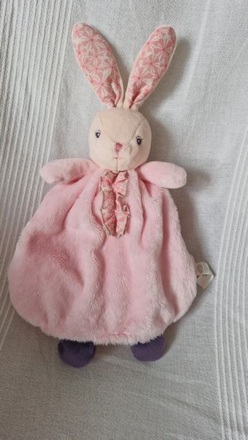 Doudou plat marionnette lapin rose Kaloo