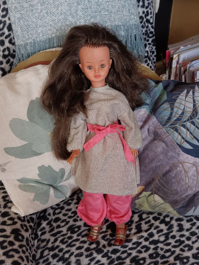 Poupée Cathy de Bella