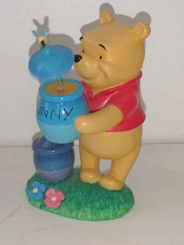 Figurine Winnie l'ourson - photo numéro 2