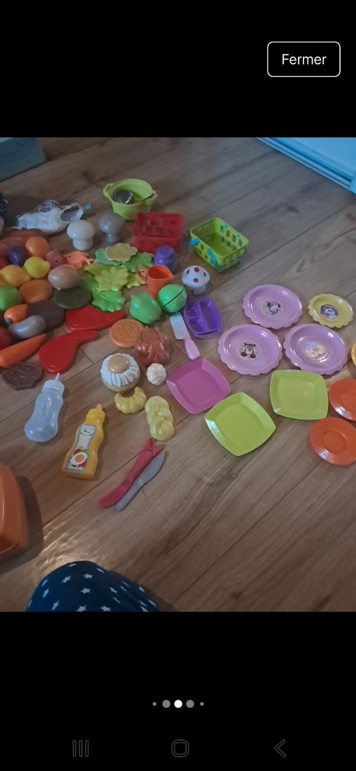 Gros lot dinette et poupons - photo numéro 7