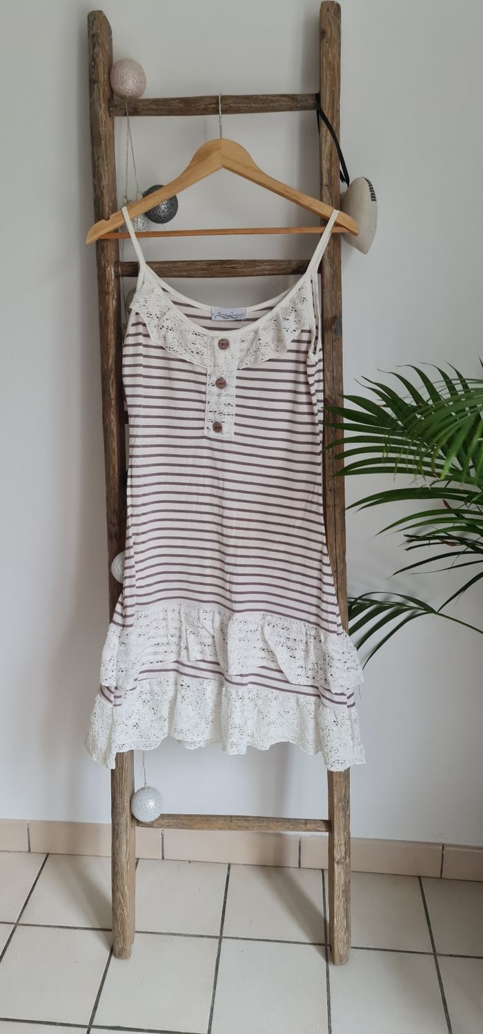 Robe marinière beige et écru taille unique