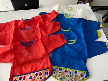 Lot tabliers bavoirs