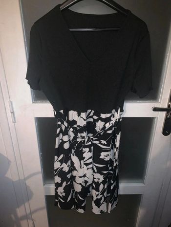 Jolie robe noire xl