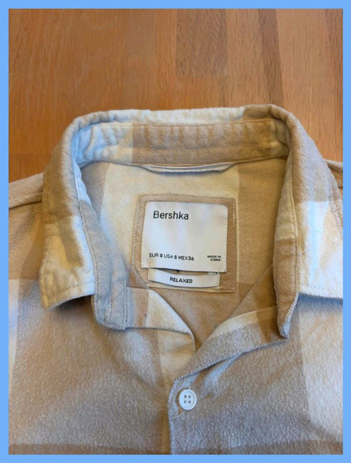 Chemise Bershka Taille S - photo numéro 4