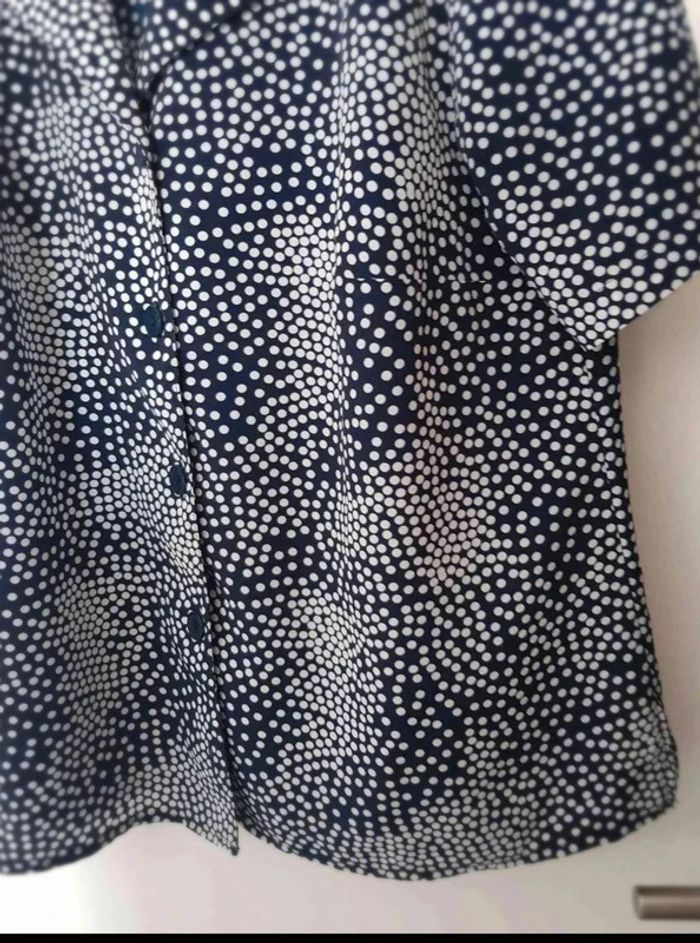 Chemise  taille 42 44 - photo numéro 3